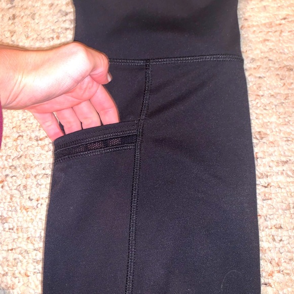 Pants Store black leggings with pockets - Picture 3 of 3
